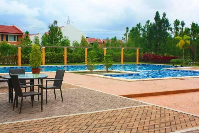 Relaxing Home At Camella Bacolod, Near Airport, Rockwell, Terminals, Famous Resto מראה חיצוני תמונה